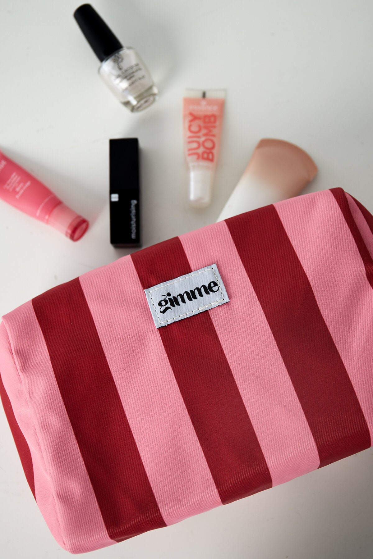 Stylish Pink Polyester Makeup Bag for Travel