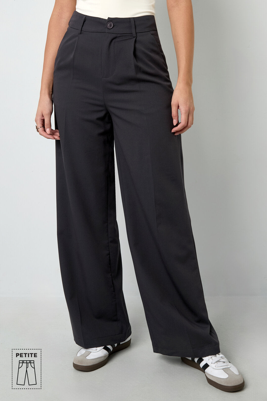 Stylish Straight Pants for Comfortable Fall/Winter Wear