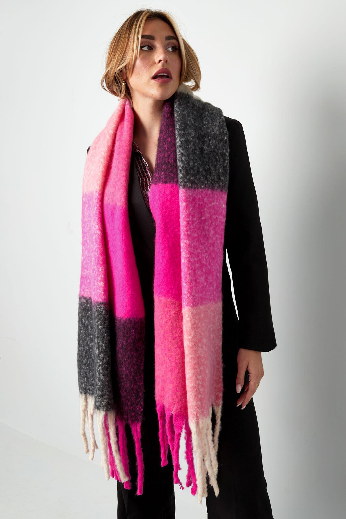 Stylish Multicolour Winter Scarf for Cozy Warmth