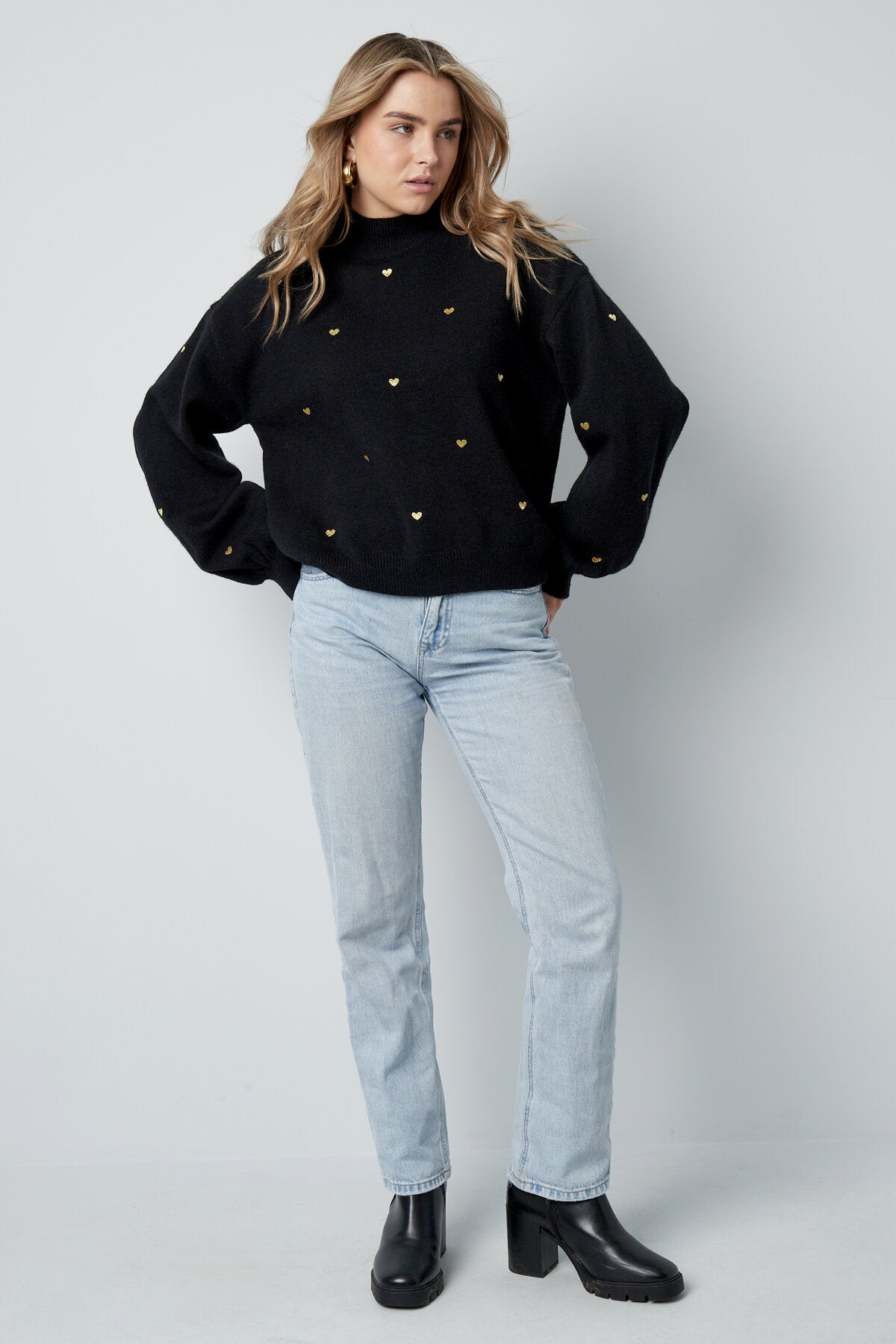 Soft Acrylic Heart Knit Sweater for Fall Winter