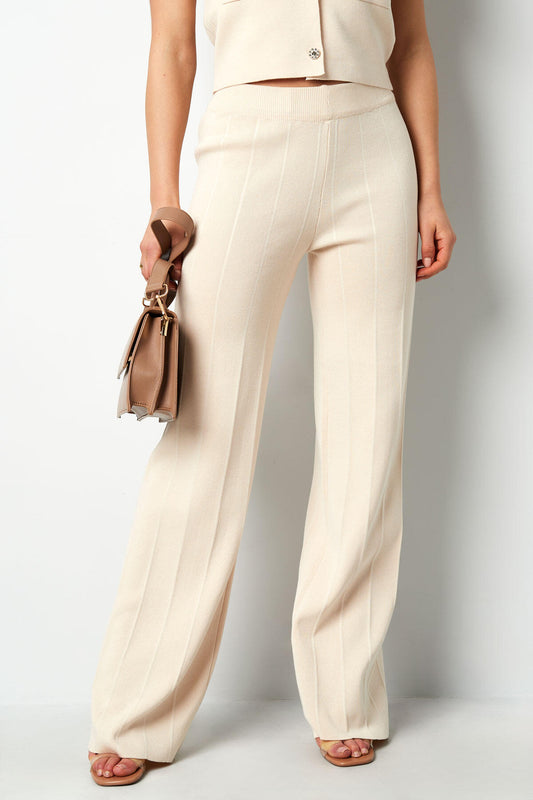 Elegant Wide Leg Pants for All Shapes