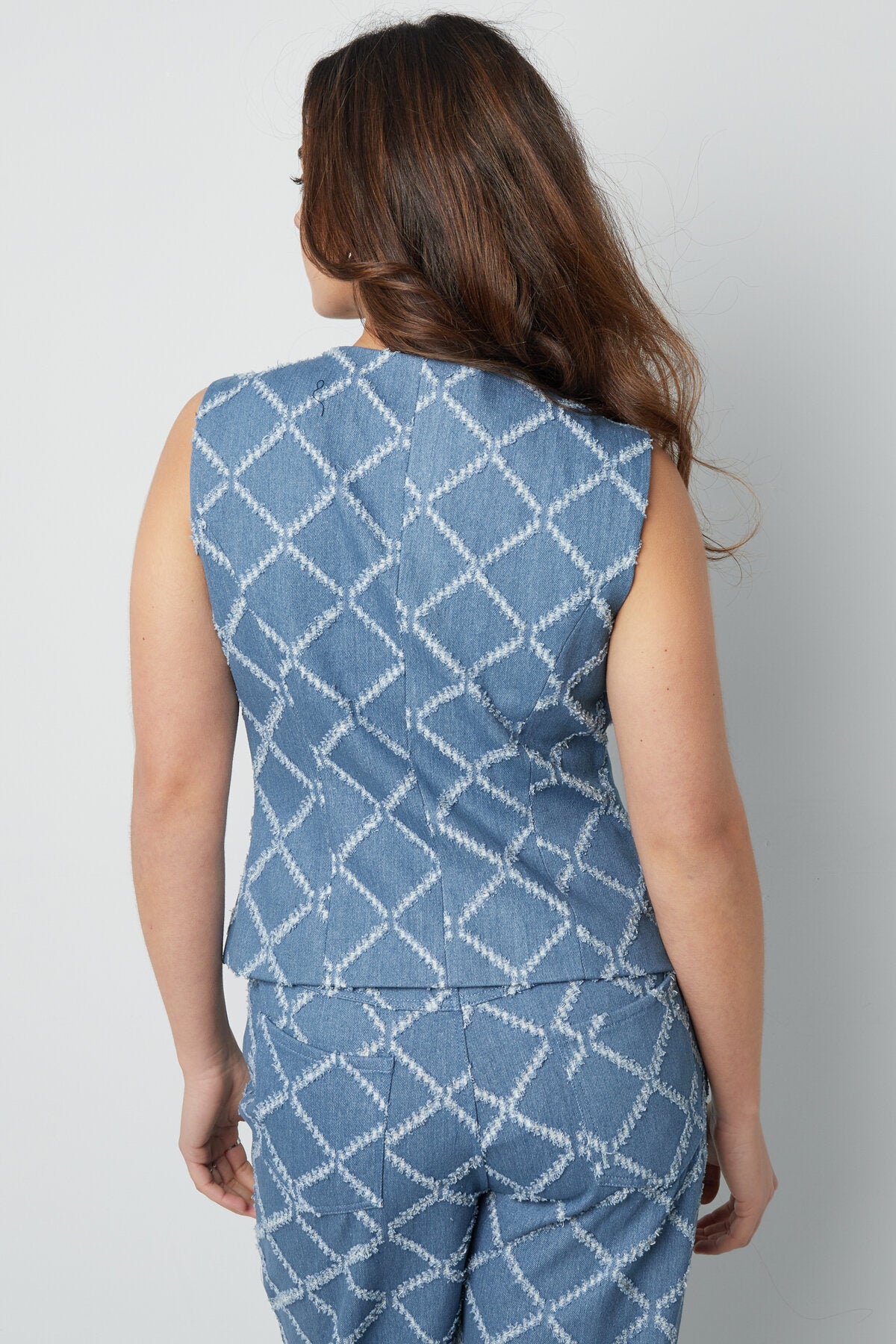 Elegant Blue Sleeveless Cotton Top for Summer