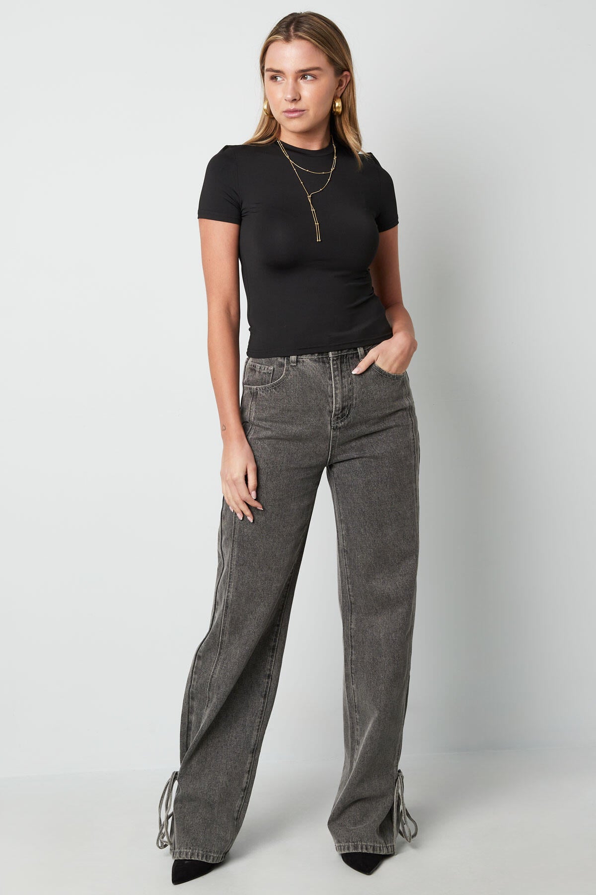 Elegant Short Sleeve Tops for Effortless Style