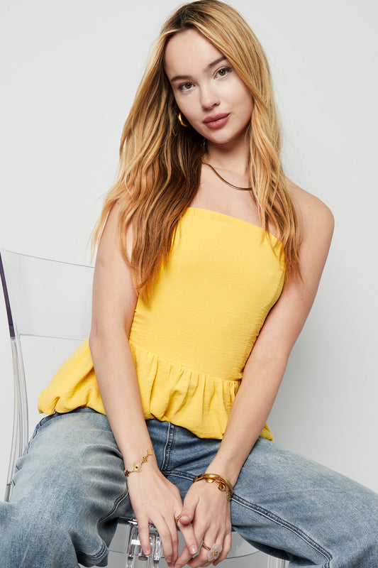 Stylish Sleeveless Tops for Effortless Summer Elegance