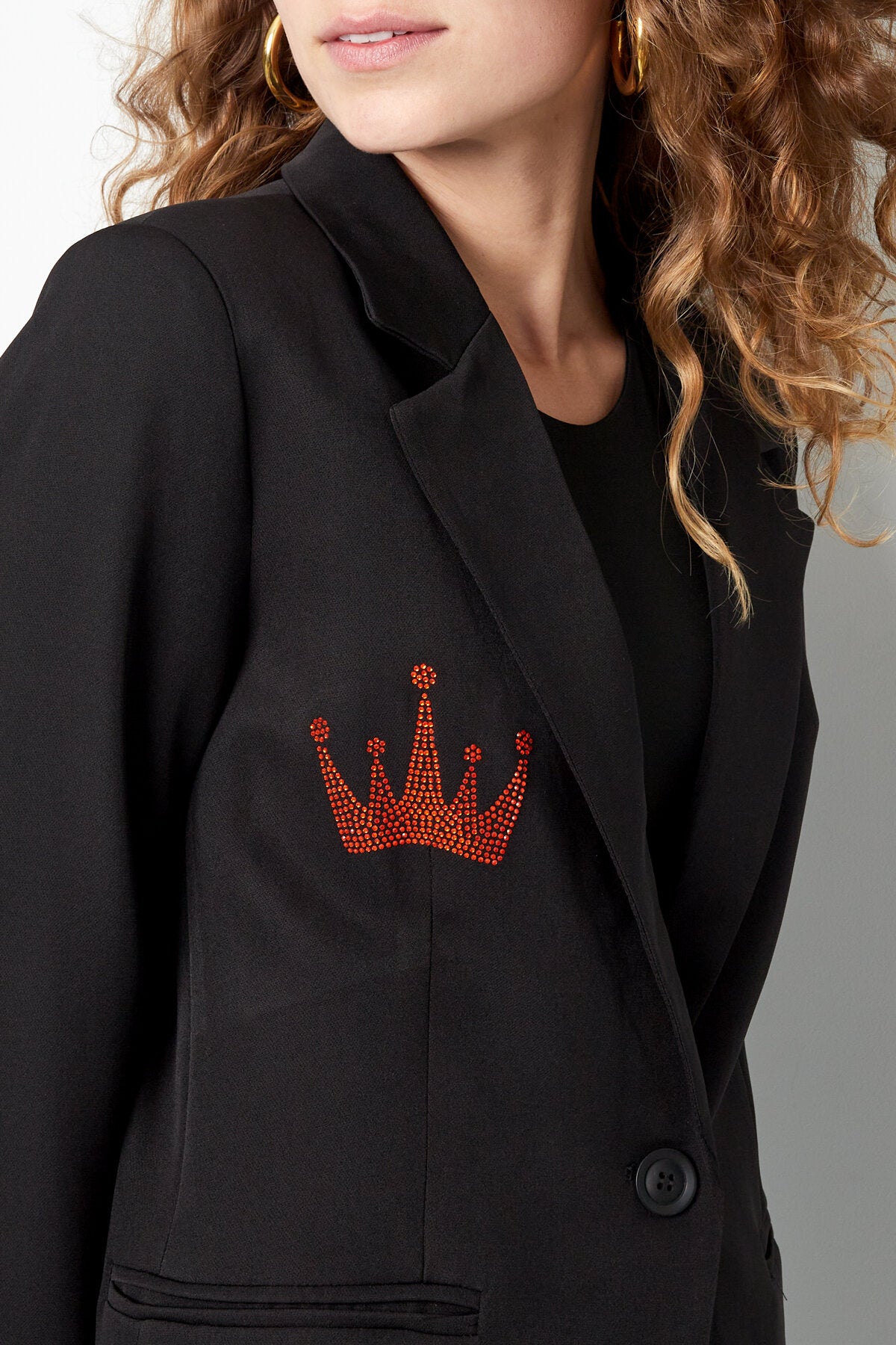 Elegant Black Ladies' Suit Set for All Occasions