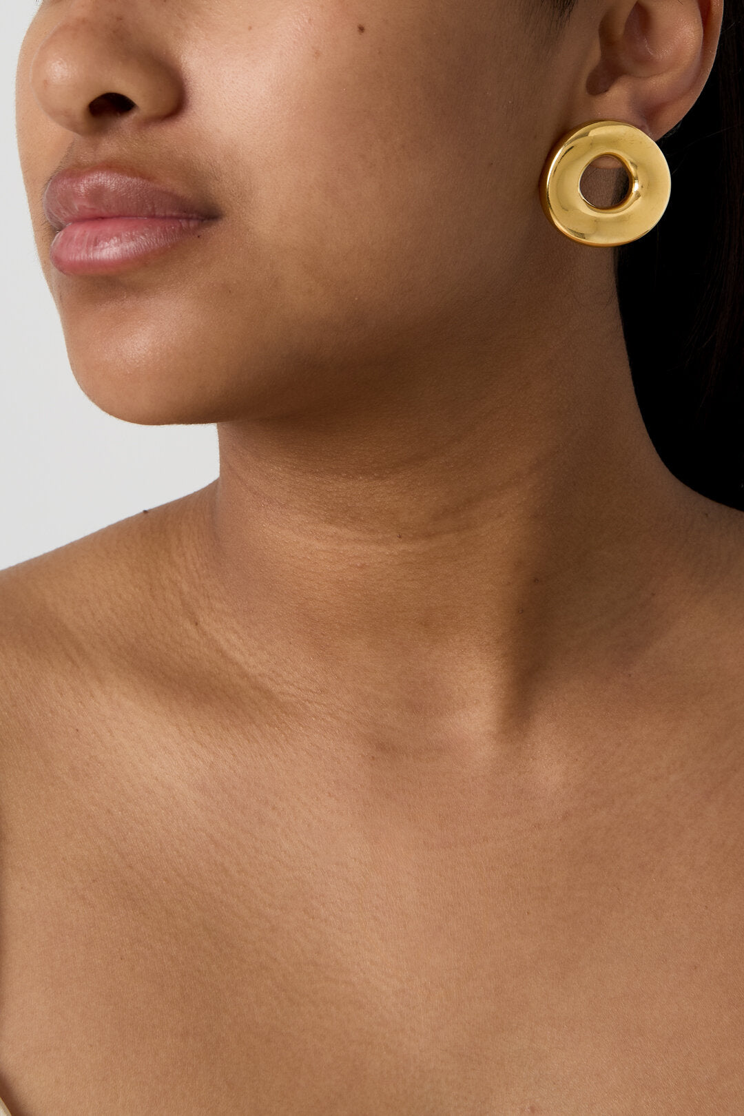 Elegant Circle Stud Earrings for Everyday Wear