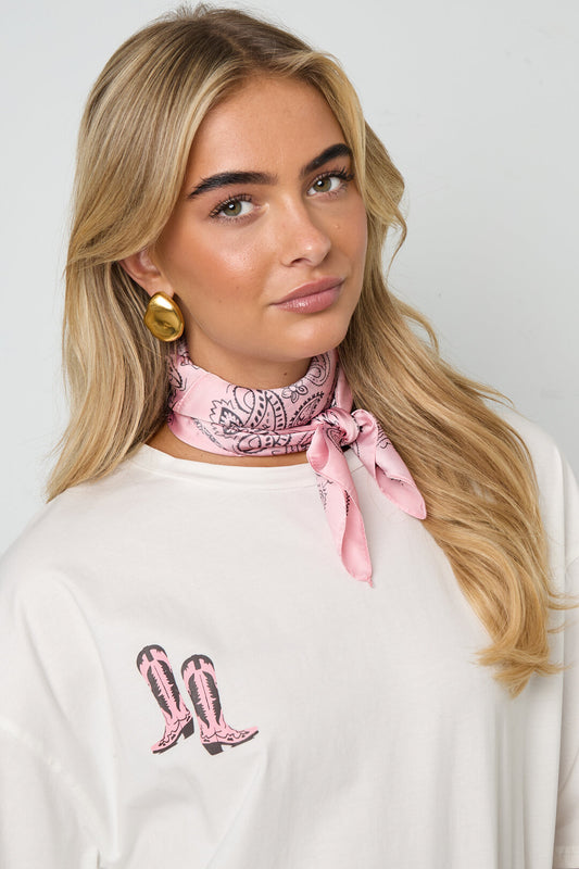 Elegant Pink Summer Scarf for Women - Simple and Stylish