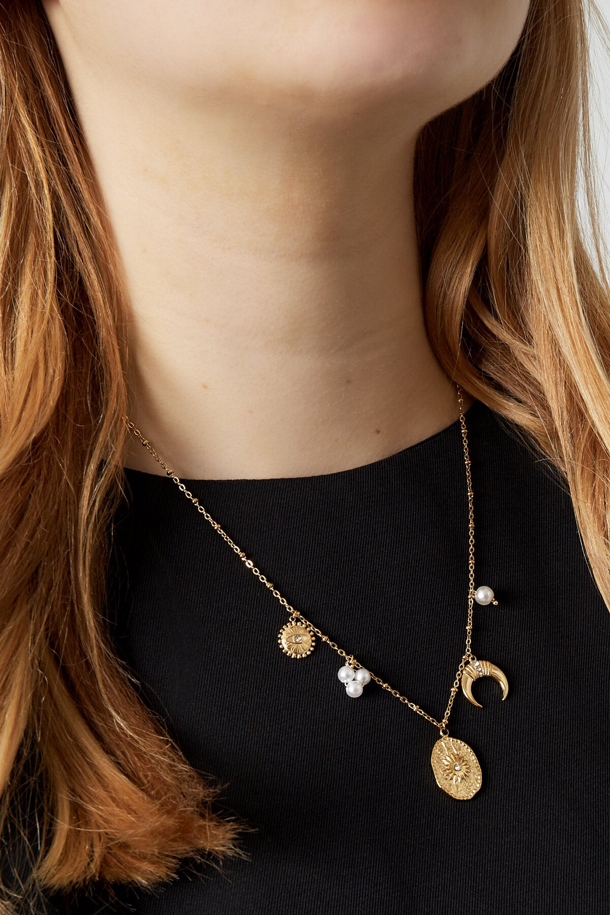 Elegant Irregular Shaped Pendant Necklace for Women