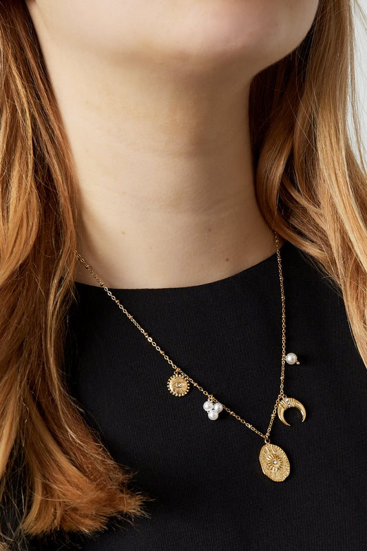 Elegant Irregular Shaped Pendant Necklace for Women