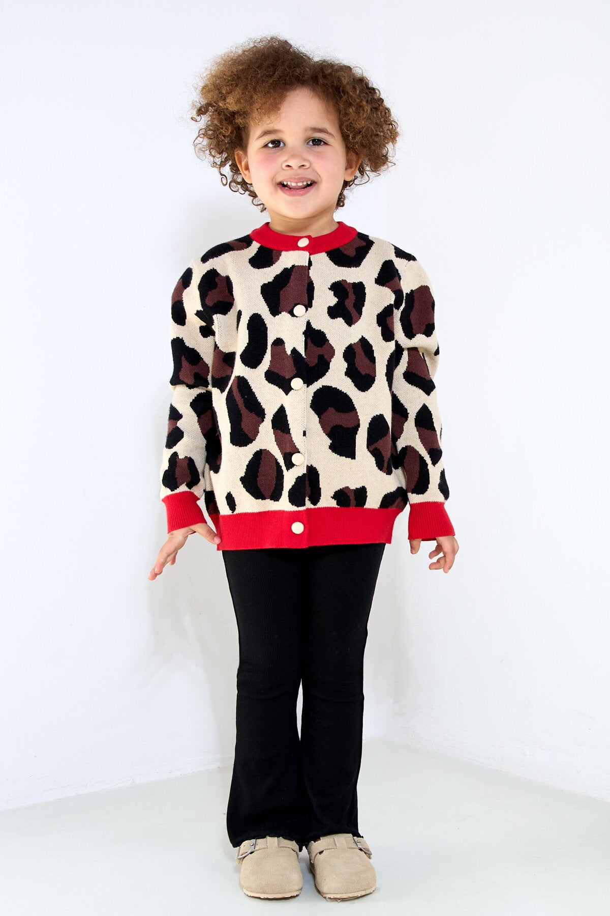 Elegant Viscose Knit Cardigan in Black & Camel