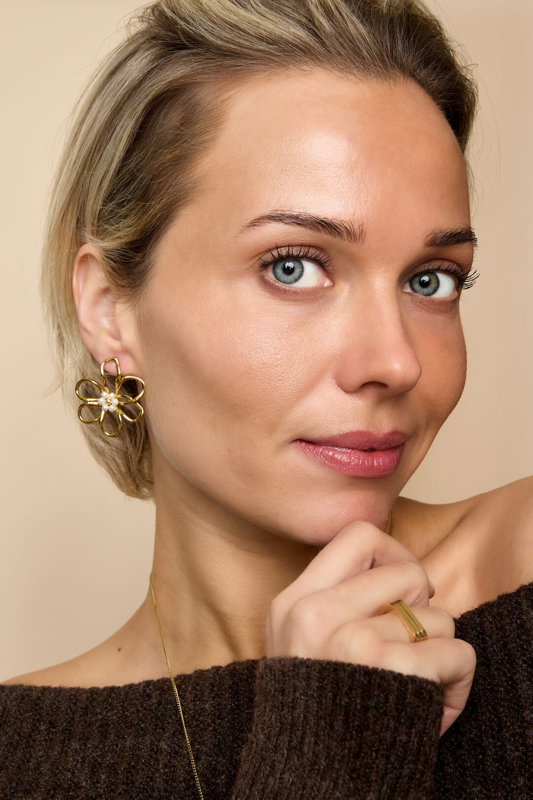 Lumé Gold Stainless Steel Flower Stud Earrings