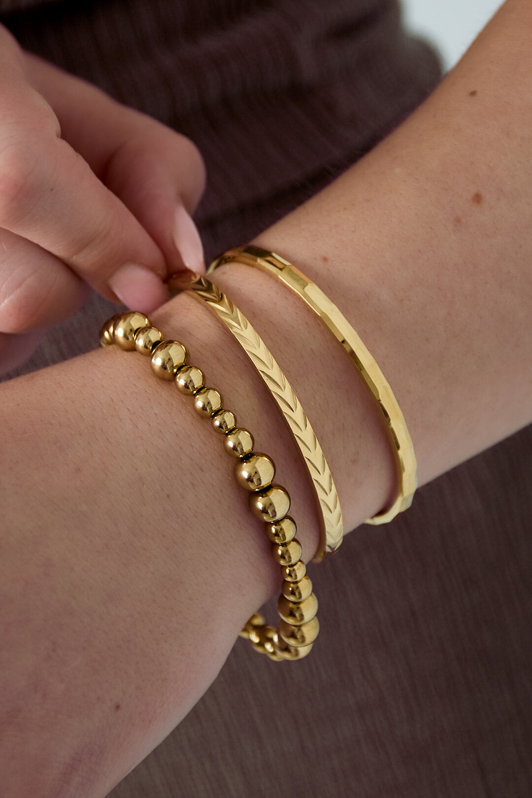 Elegant Stainless Steel Bangle for Everyday Wear