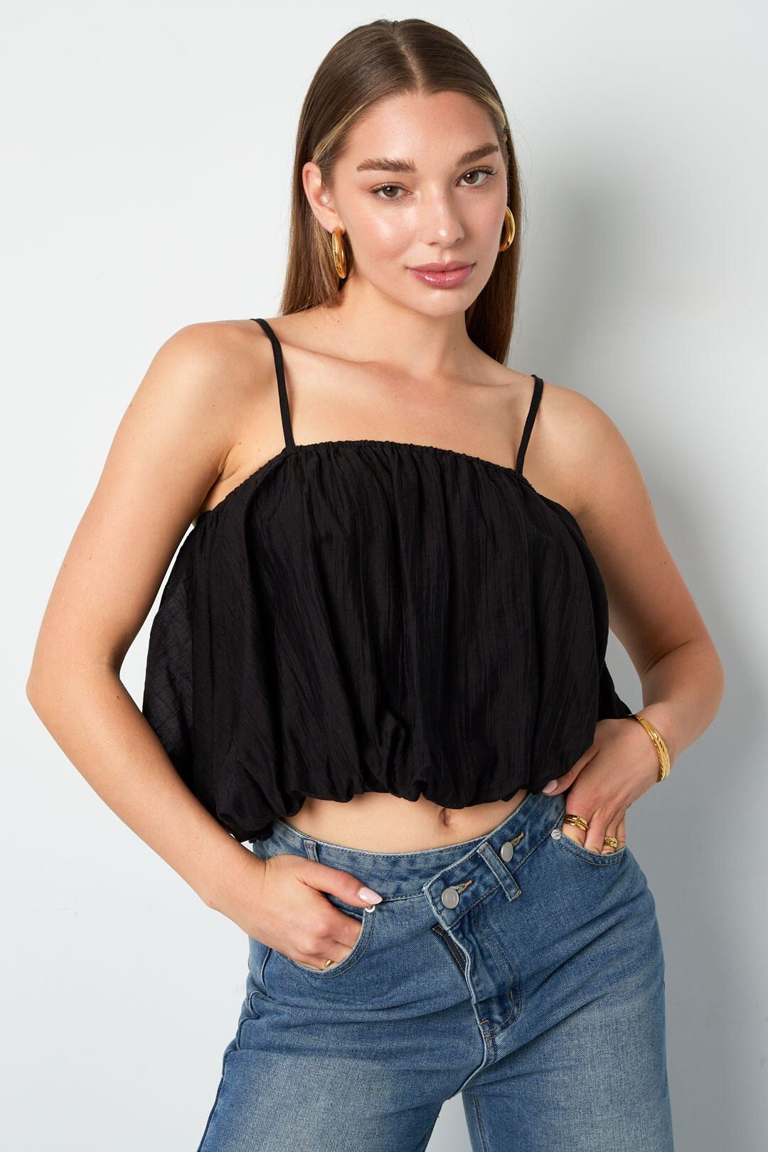 Elegant Sleeveless Top for Spring/Summer Comfort