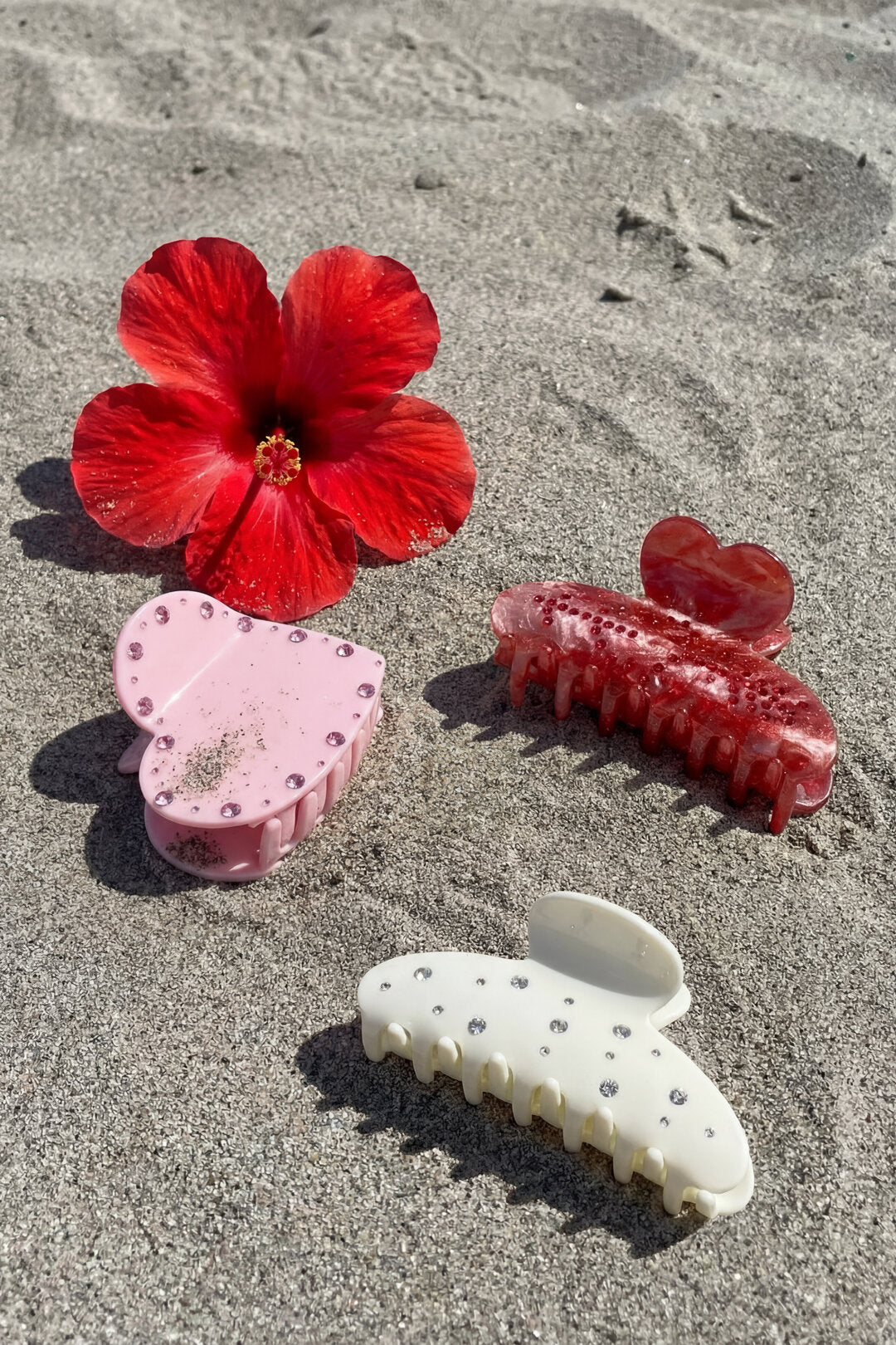 Charming Heart-Shaped Rhinestone Hair Clip for Women
