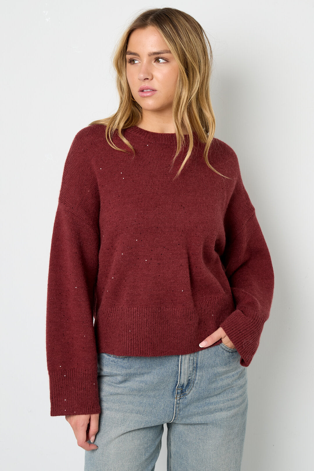 Stylish Knitted Sweater for Cozy Fall & Winter