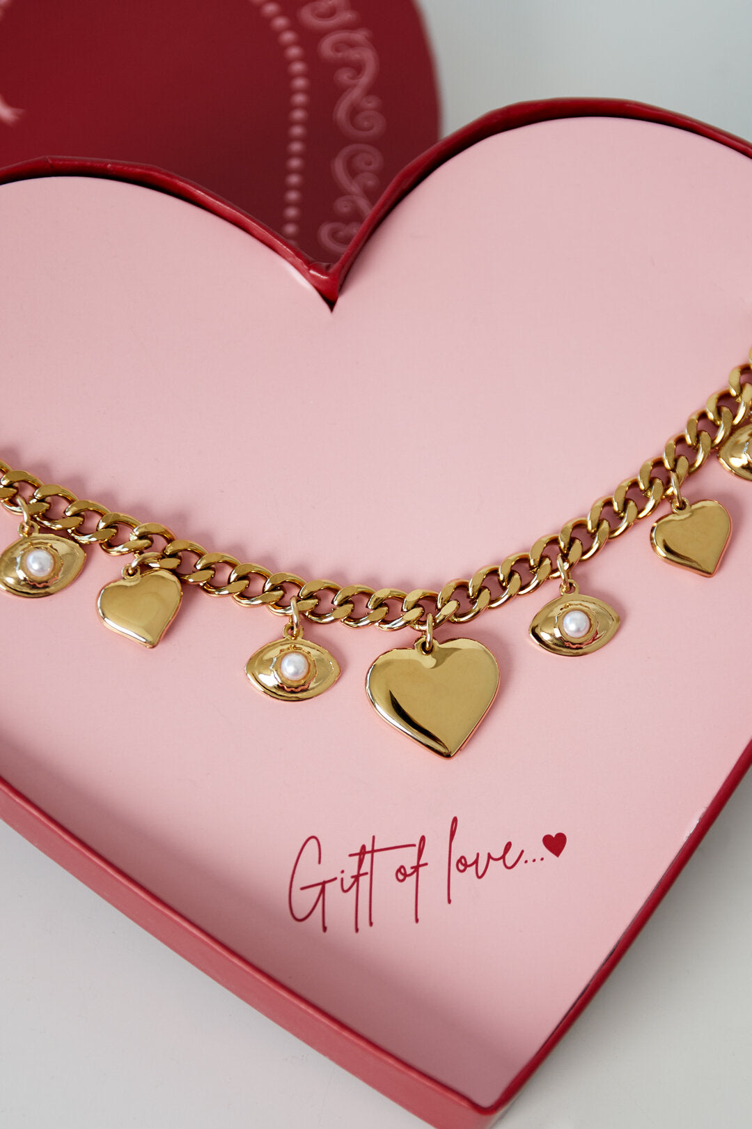 Elegant Gold Heart Pendant Necklace for Everyday Glam