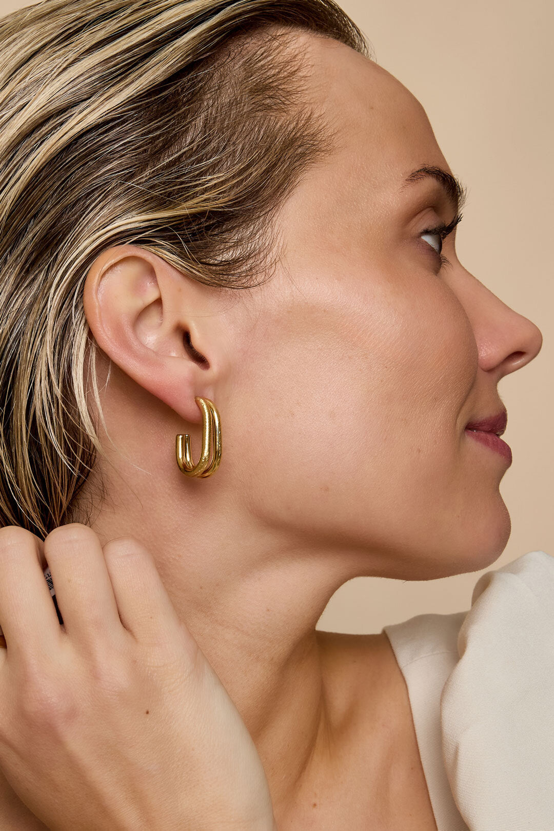 Elegant Simple Hoop Earrings for All Occasions