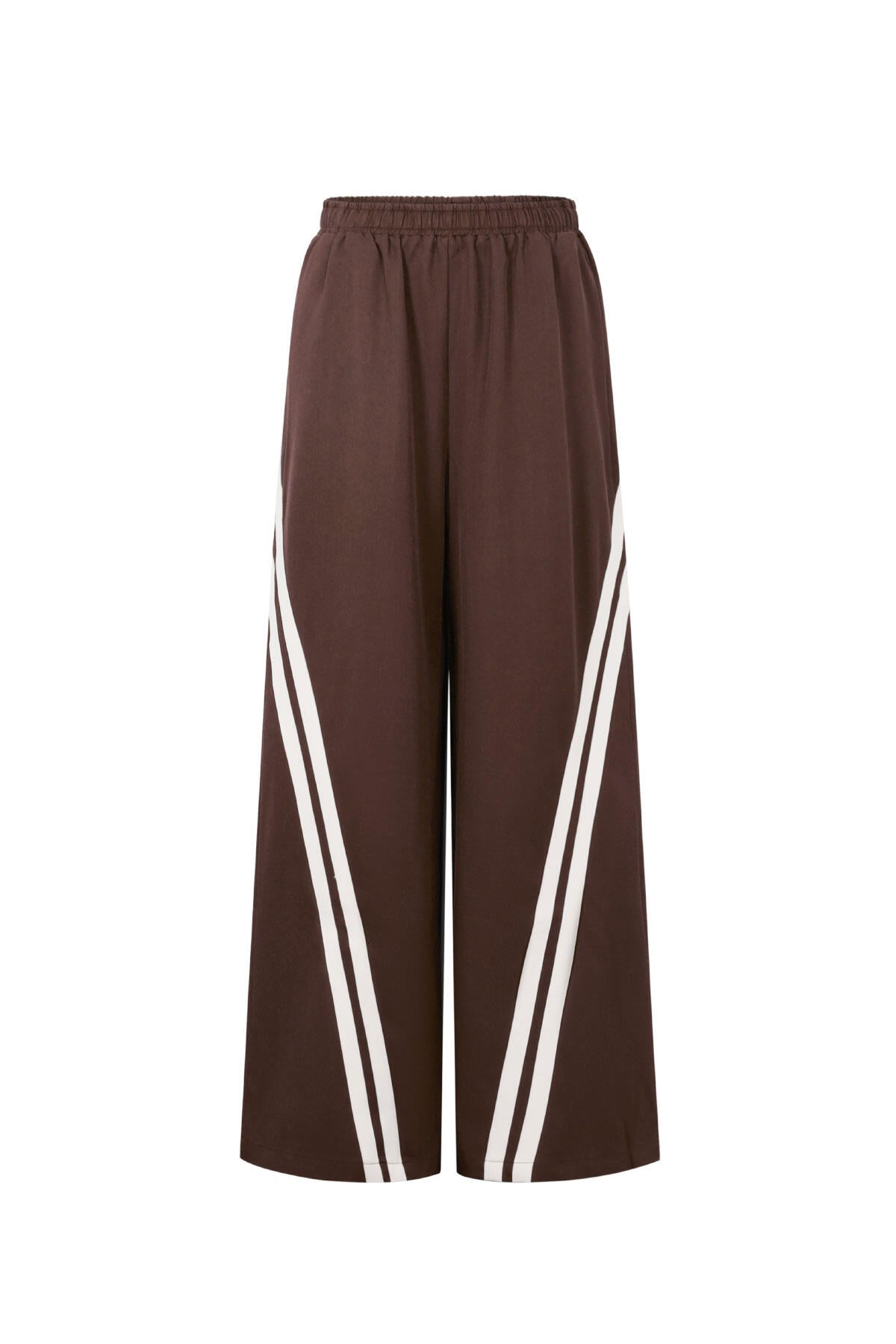 Gimme Straight Pants: Comfortable, Stylish, and Sporty