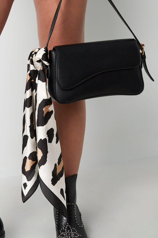 Elegant Leopard Print Summer Scarf for Women