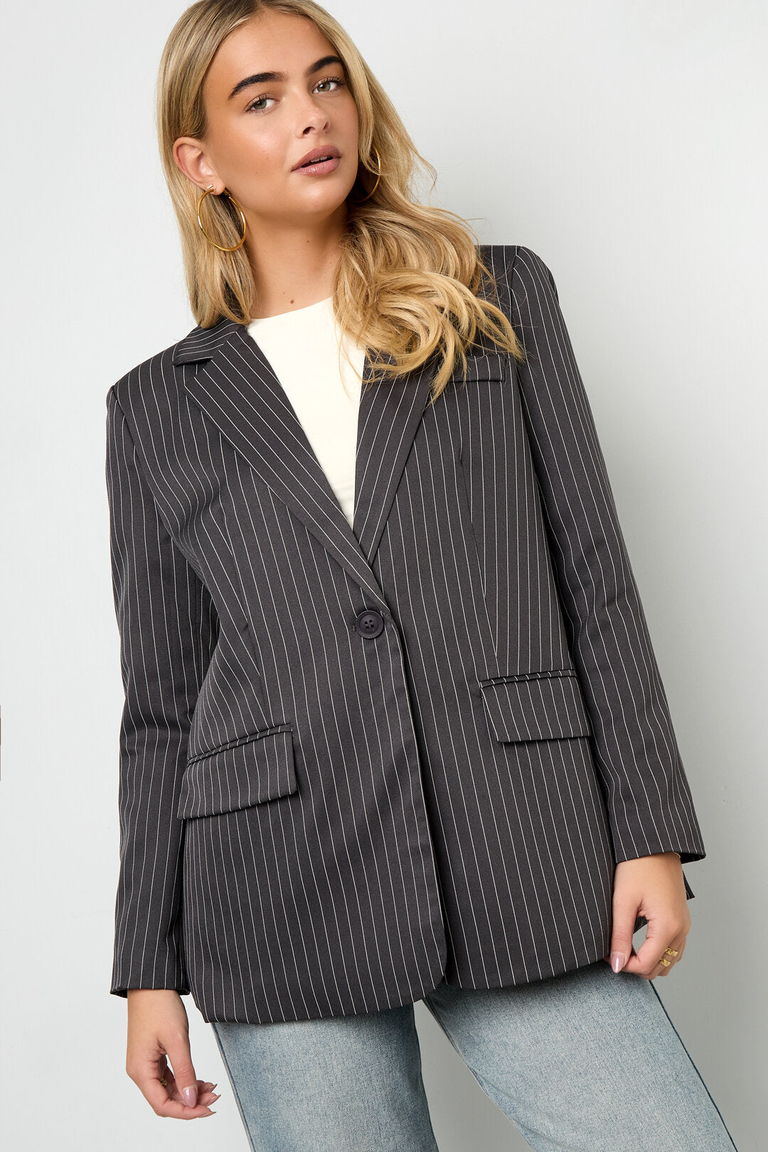 Elegant Striped Ladies' Suit Set for Fall/Winter