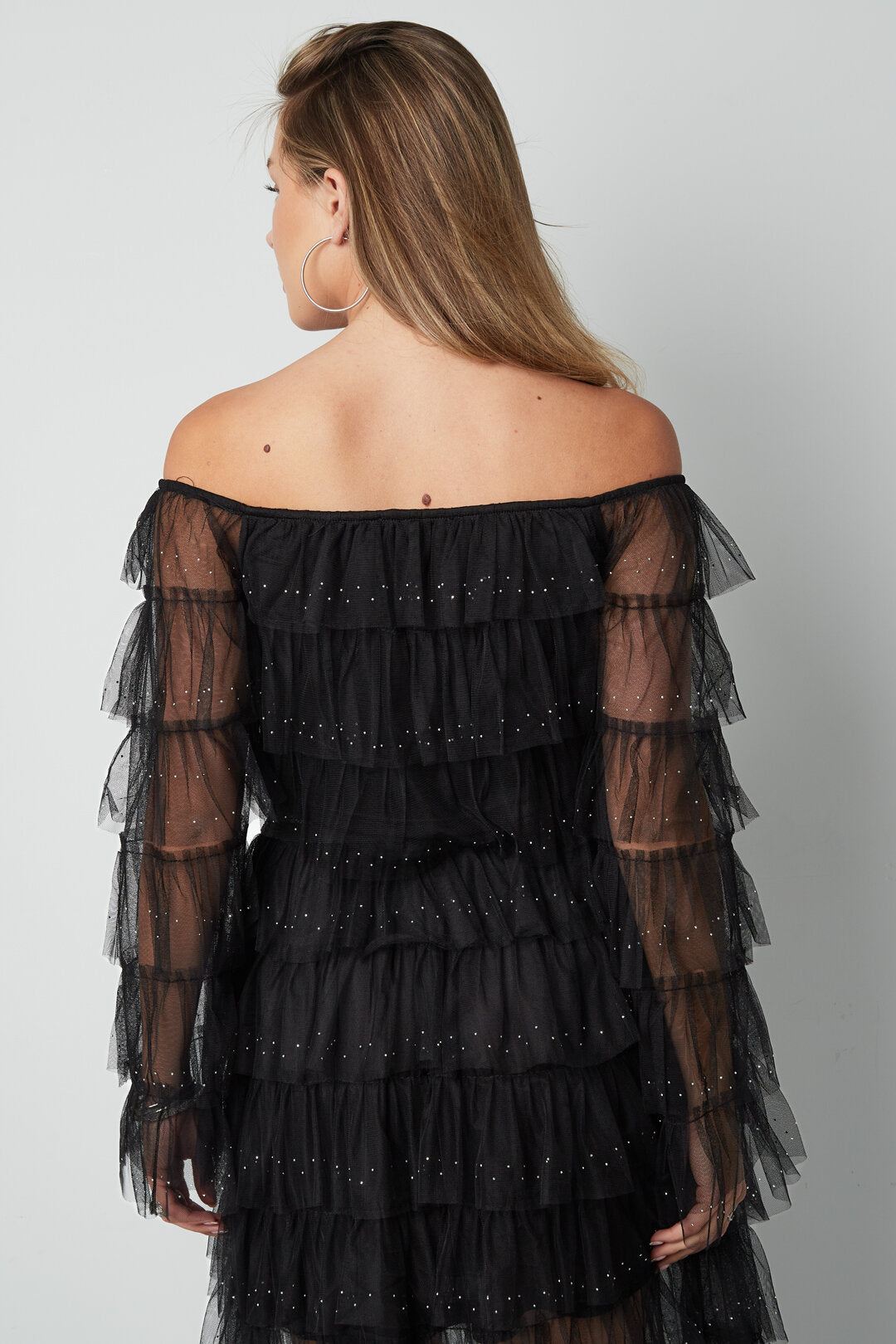 Stylish Black Long Sleeve Top for Spring/Summer