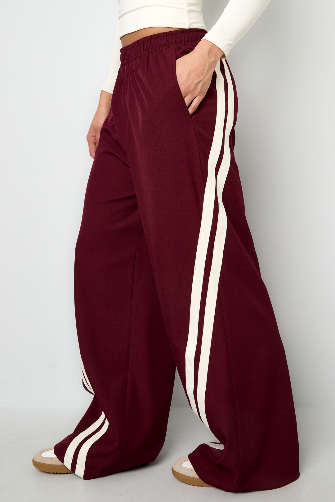 Gimme Straight Pants: Comfortable, Stylish, and Sporty