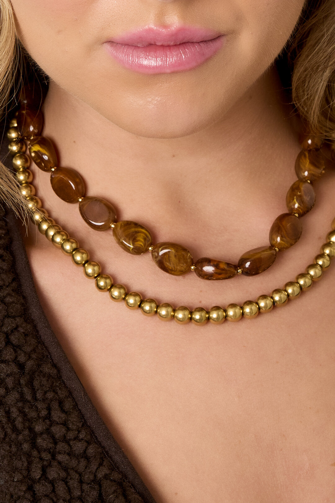 Elegant Beaded Short Necklace for Women, Perfect for Fall/Winter