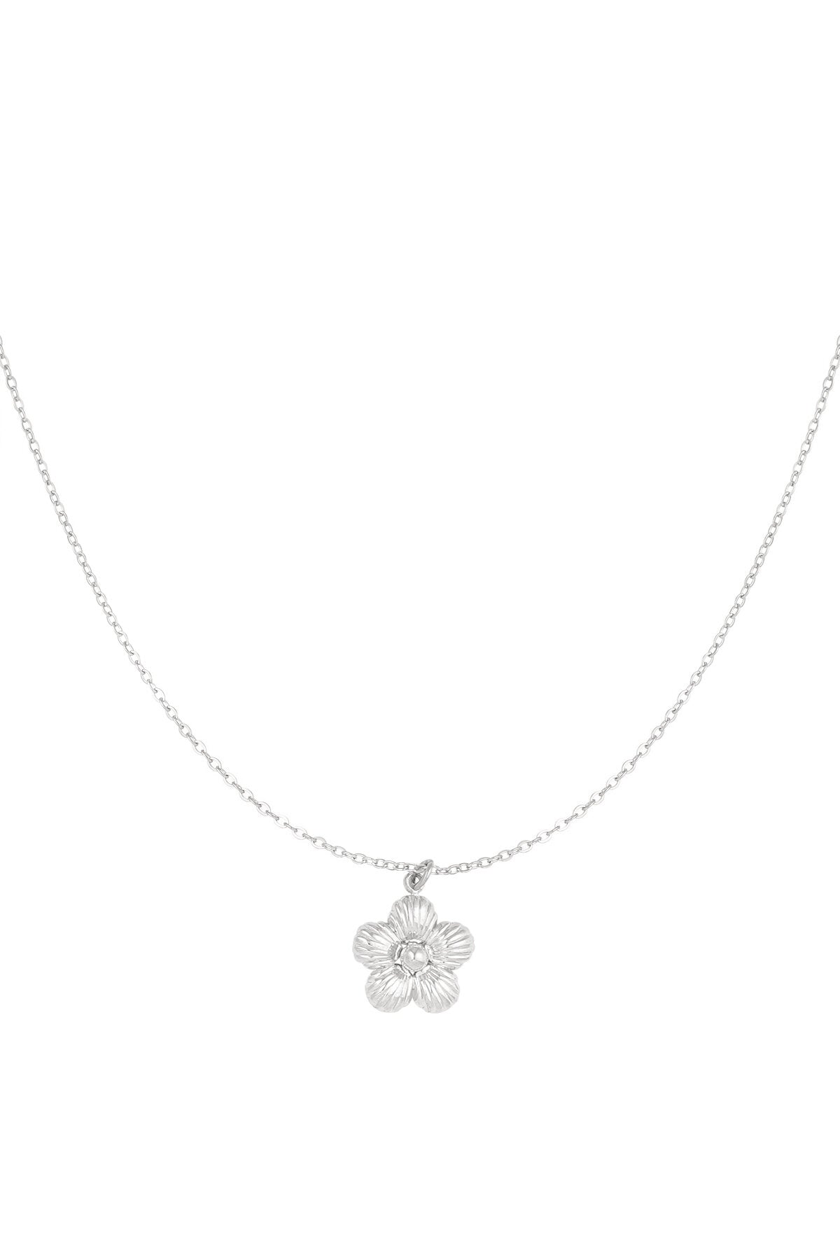 Elegant Flower Pendant Necklace for Everyday Wear