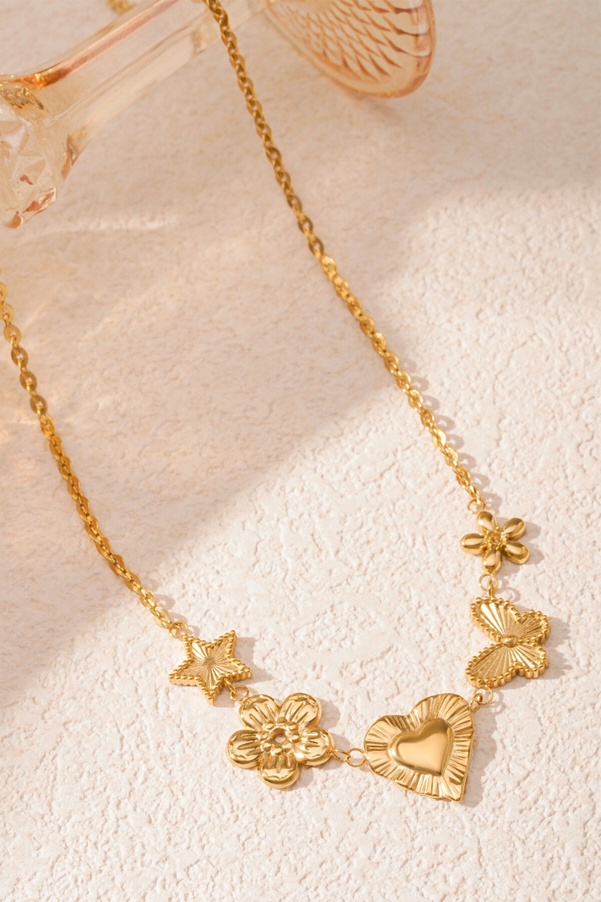 Elegant Heart Pendant Necklace for Women, Spring/Summer