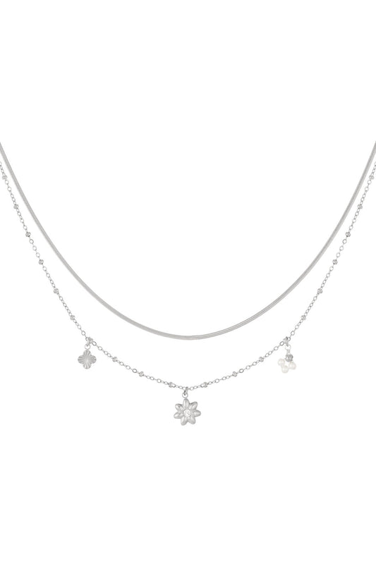 Elegant Multi-Layered Flower Necklace for Daily Wear