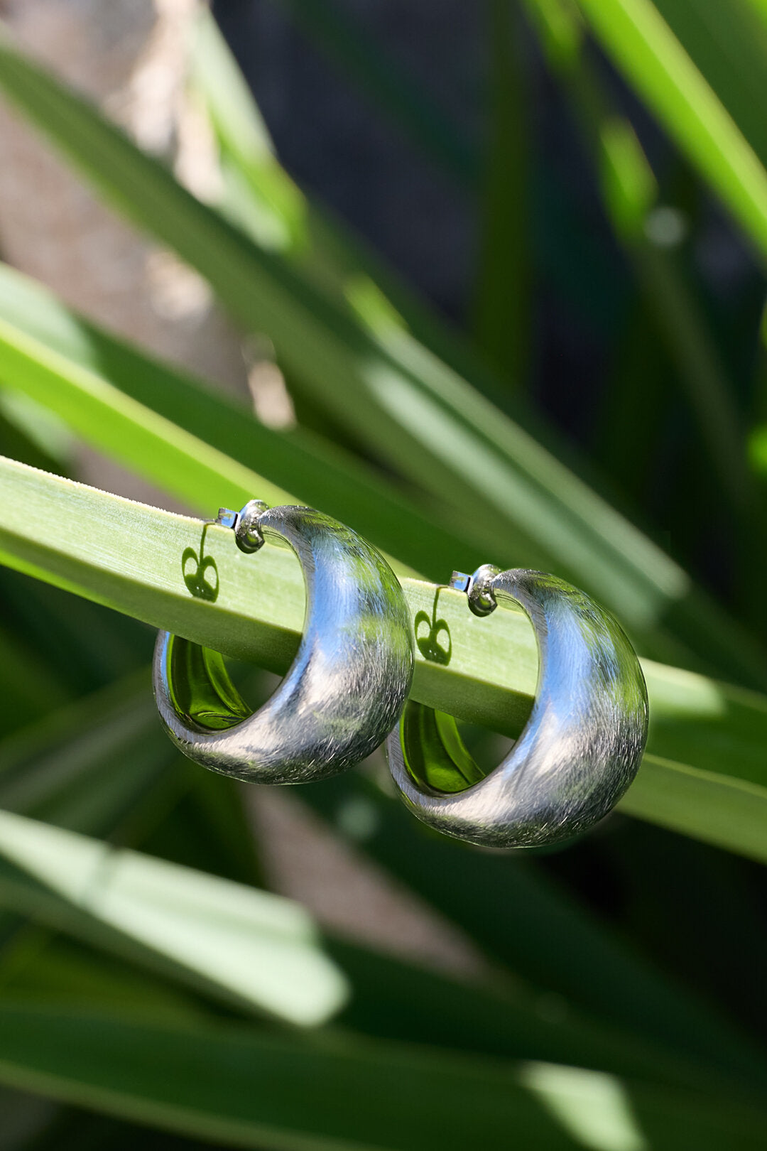 Stylish Lumé Hoop Earrings - Silver & Gold