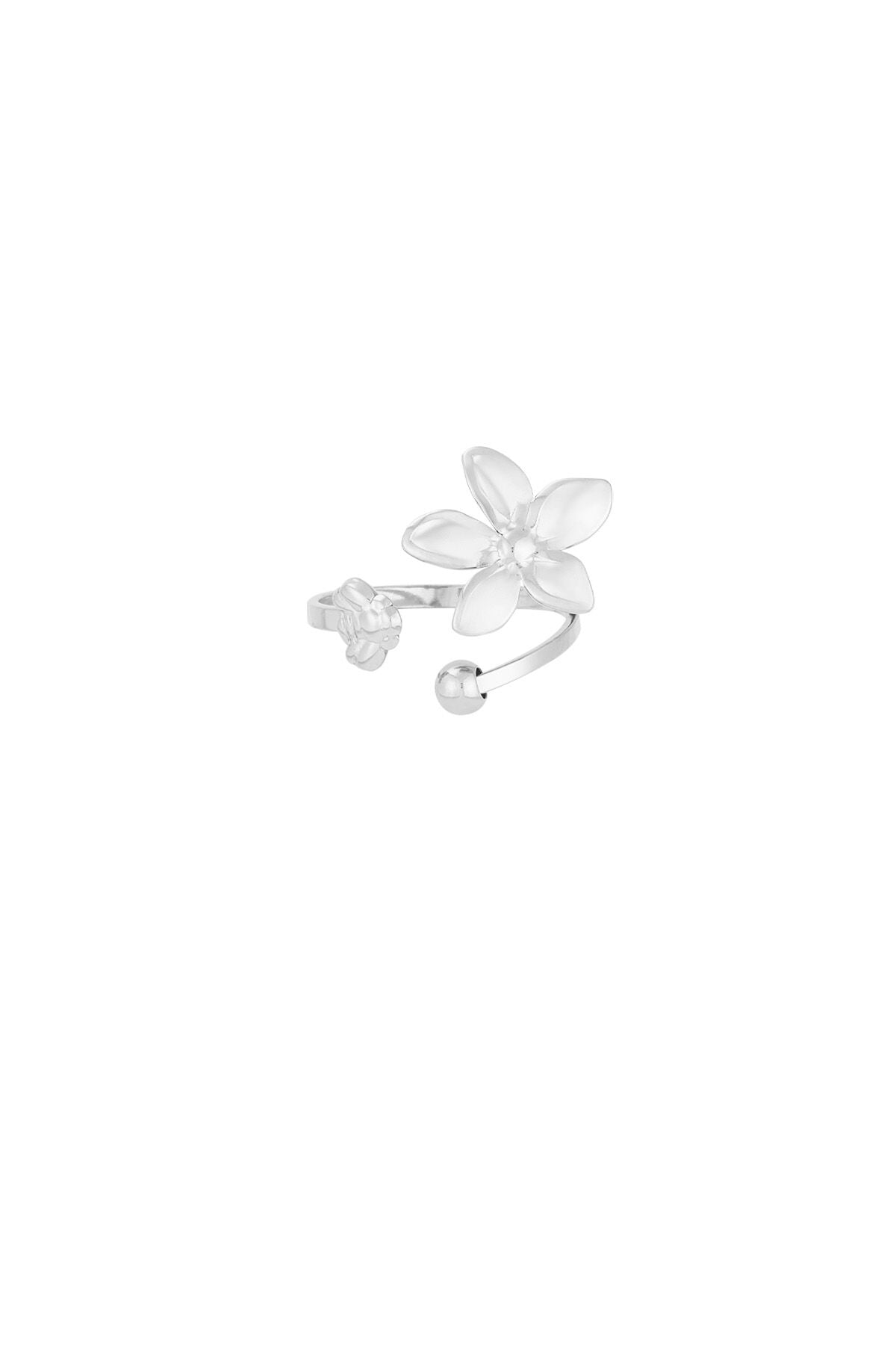 Bold Statement Ring in Silver and Gold Tones