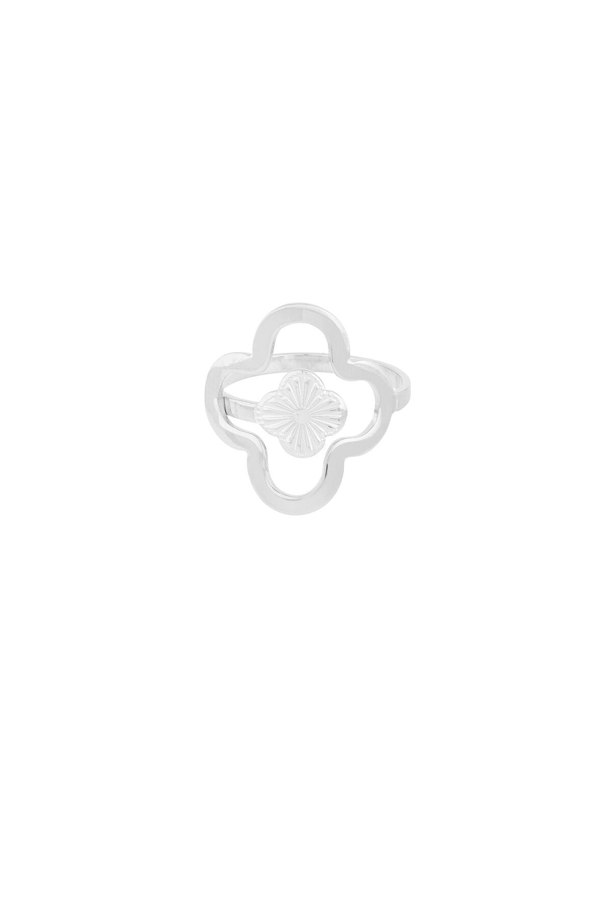 Bold Statement Ring in Silver & Gold for Every Occasion