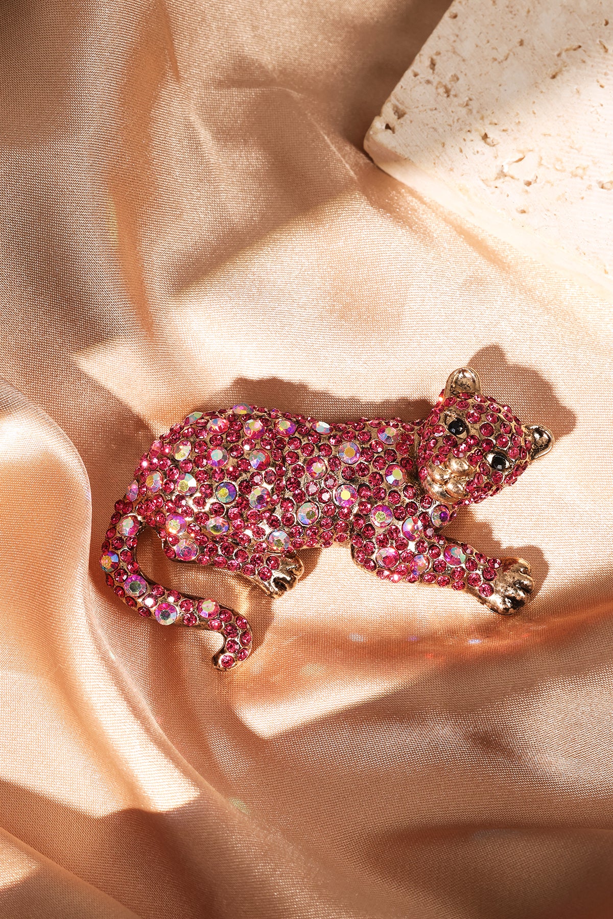 Elegant Fuchsia Brooch - Alloy Charm for All Occasions