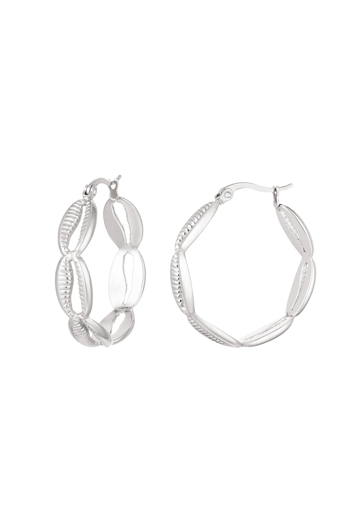 Elegant Statement Hoop Earrings in Silver & Gold