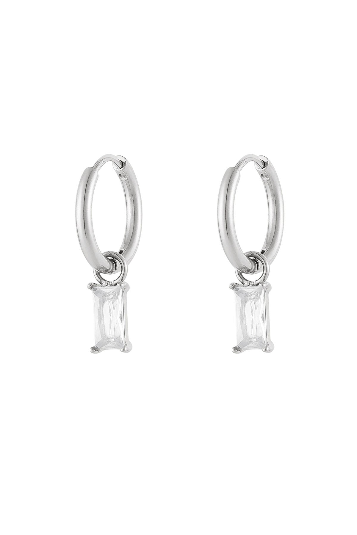 Stylish Drop Earrings in Vibrant Colors