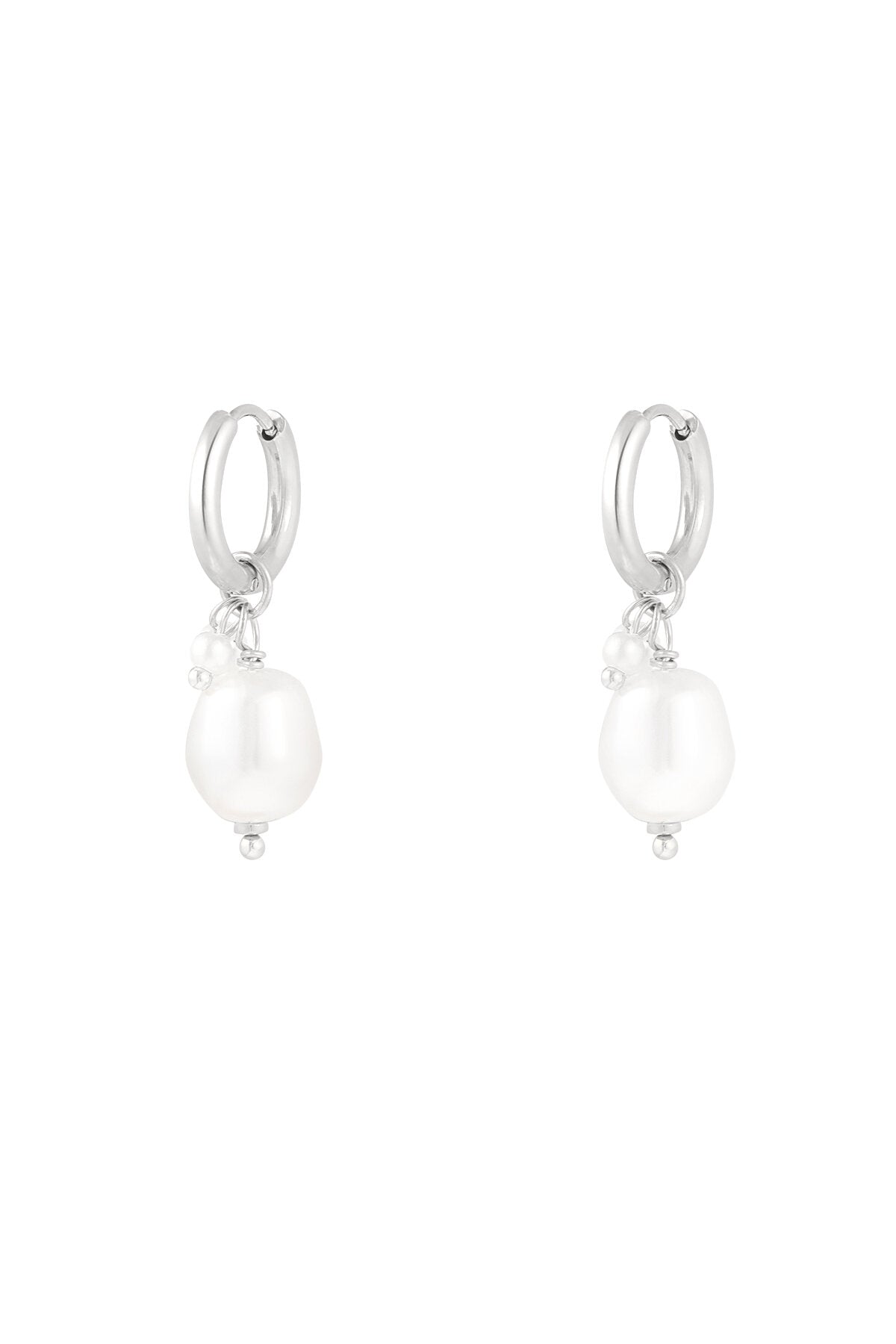Elegant Drop Earrings in Silver & Gold