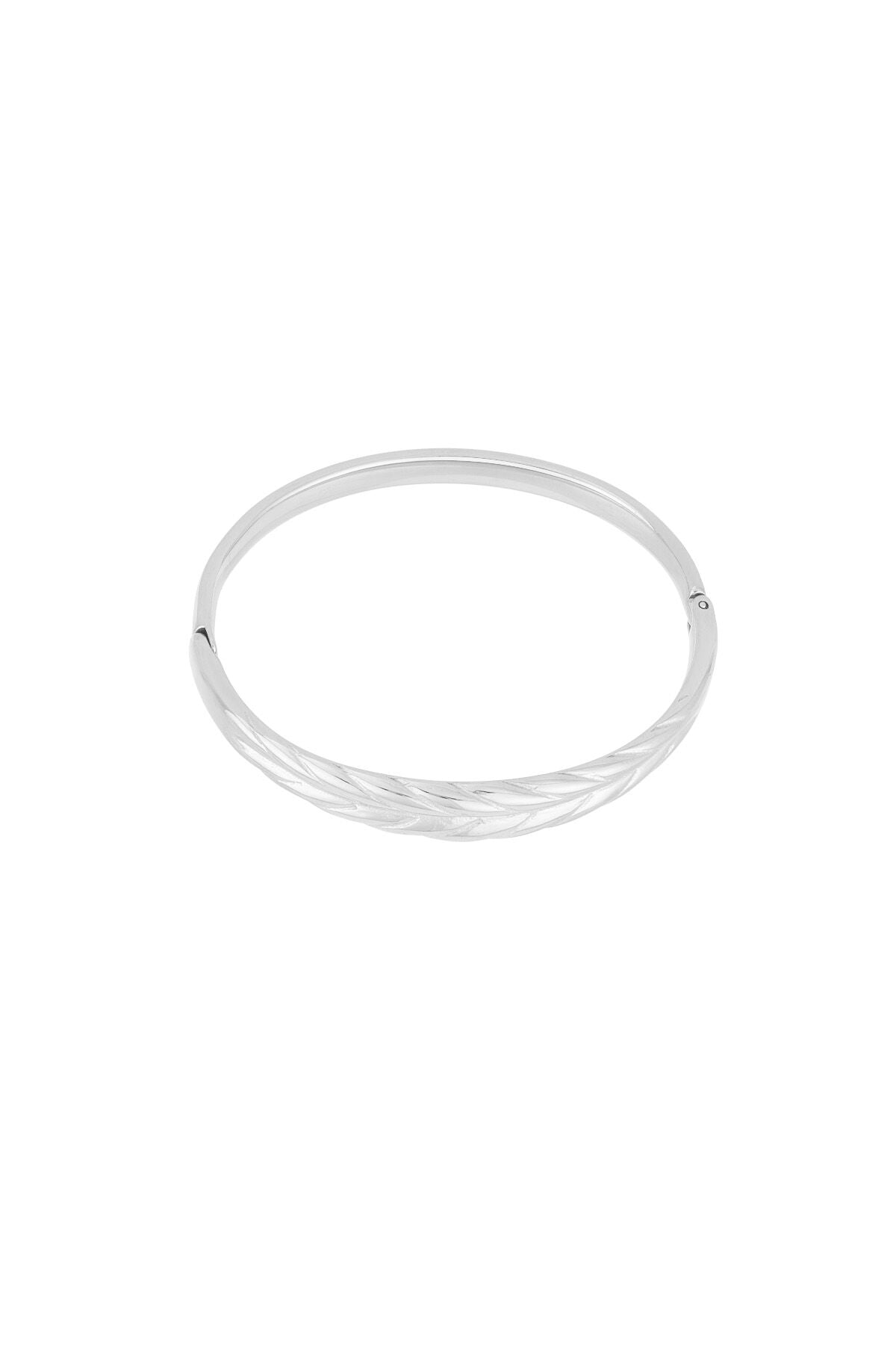 Stylish Stainless Steel Bangle for Everyday Elegance