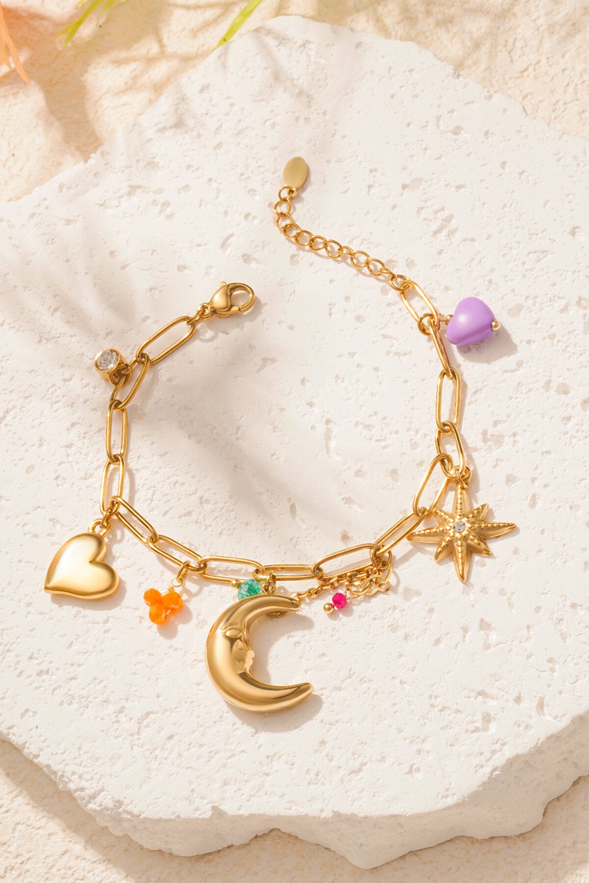 Elegant Gold Charm Bracelet for Stylish Statements
