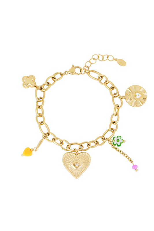 Elegant Gold Charm Bracelet for a Stunning Look