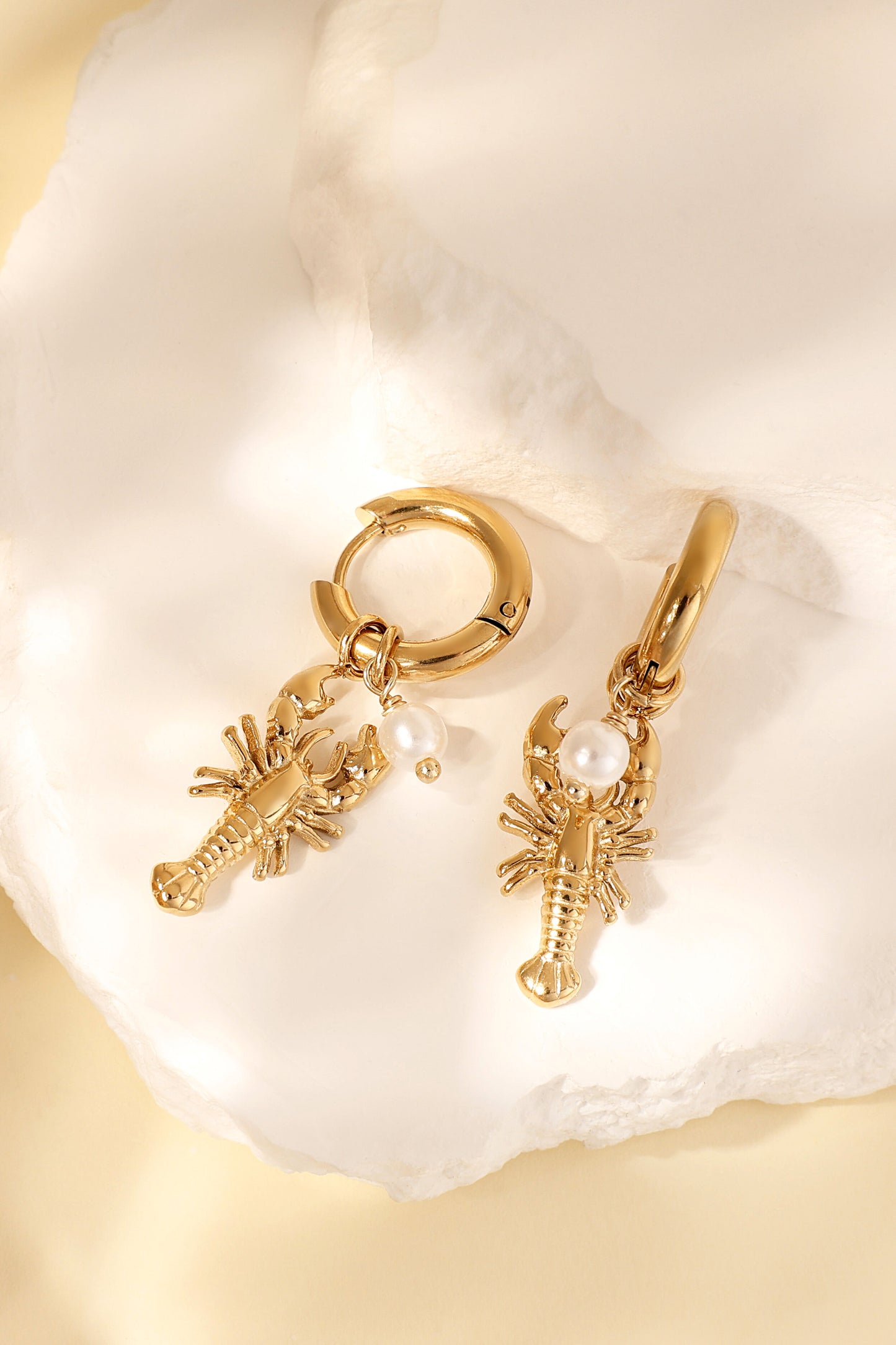Elegant Gold Drop Earrings for Timeless Style