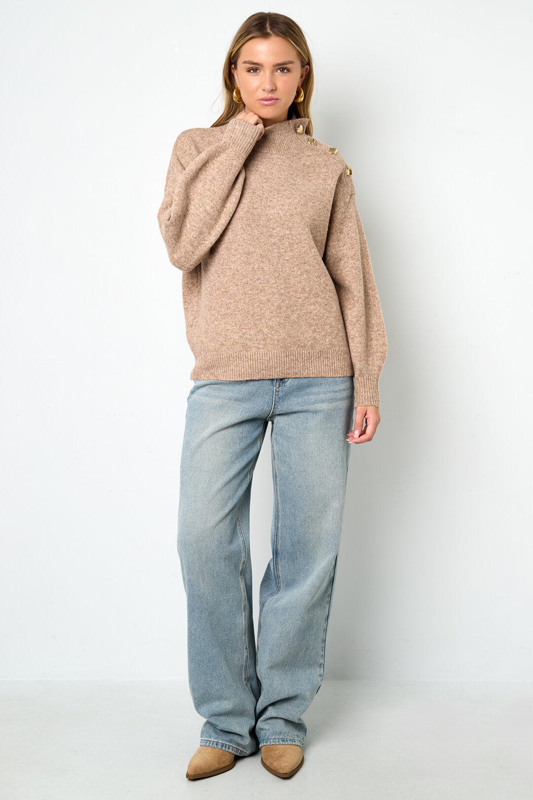 Cozy Knit Sweater for Fall/Winter in Trendy Colors