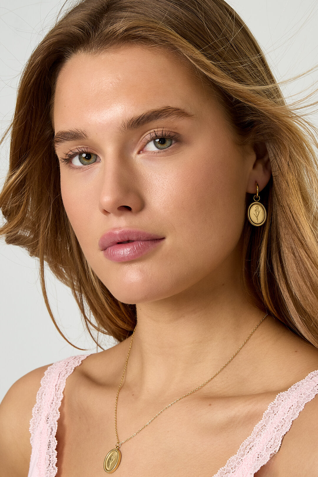 Stylish Flower Drop Earrings for Everyday Wear