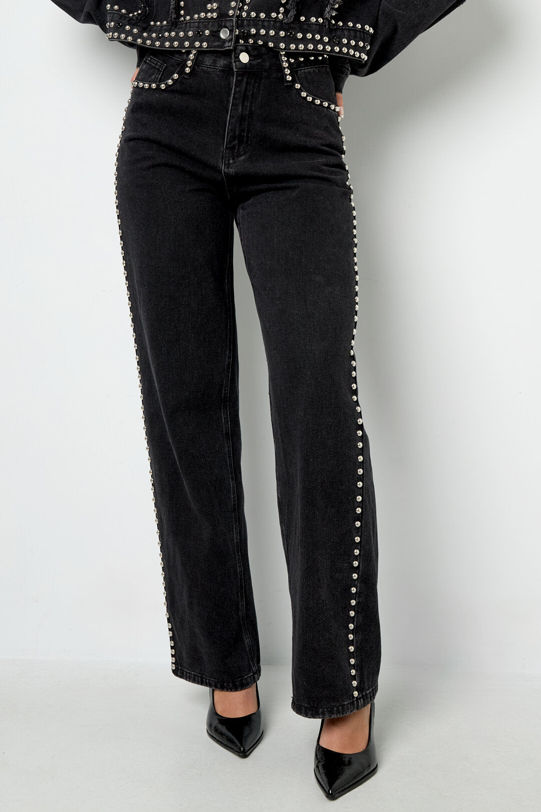 Stylish Black Straight Denim Pants for All Fits