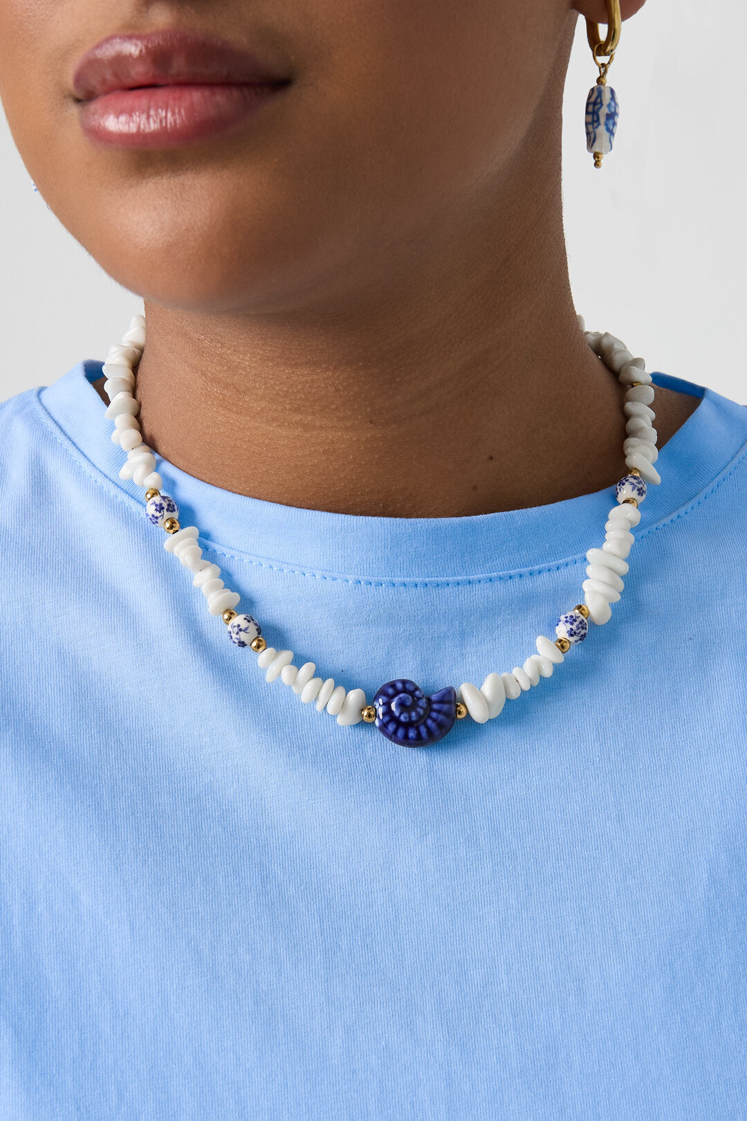Elegant White Shell Beaded Necklace for Summer