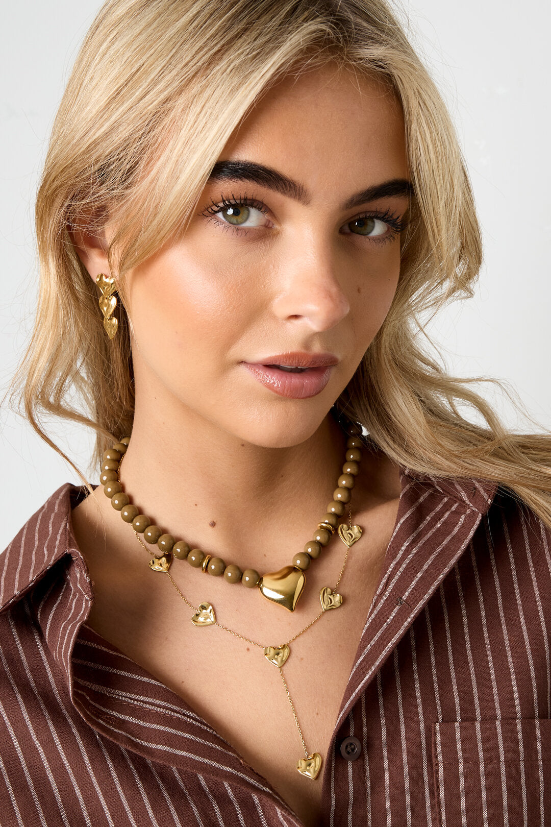 Charming Heart Beads Short Necklace for Women - Crimson & Coffee Brown