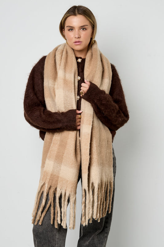 Chic Winter Scarf for Women | Soft & Stylish Plaid