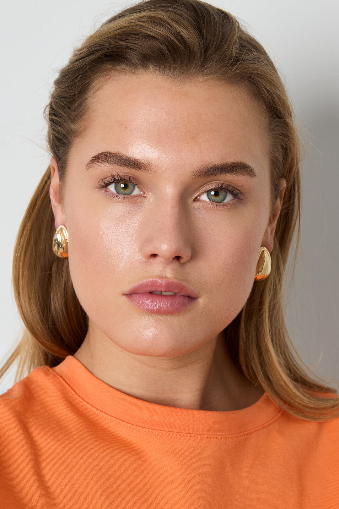 Elegant Gold Retro Droplet Stud Earrings for Daily Wear