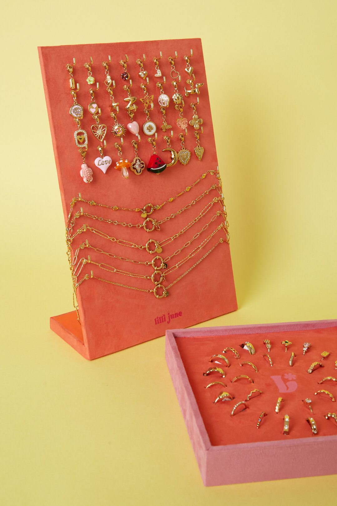 Elegant Gold Ring Display Set for Daily Wear