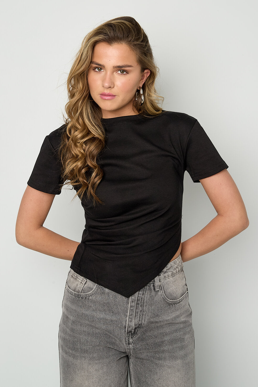 Comfortable All-Season Solid Color T-Shirts for Women
